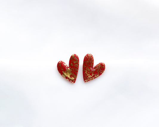 Aros corazón studs arcilla polimérica rojo pan de oro hechos a mano Santiago Chile