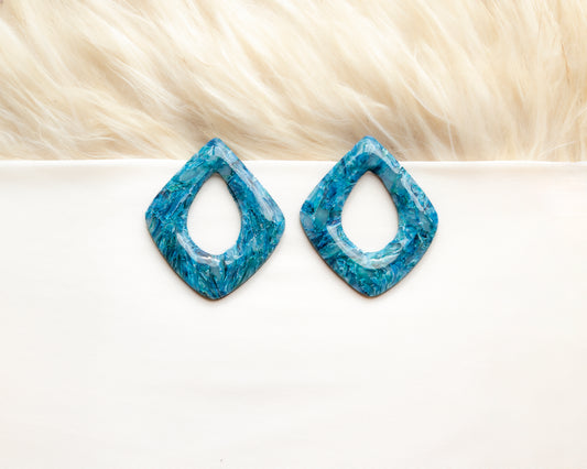 Aros calados geométricos arcilla polimérica azul océano hechos a mano Santiago Chile