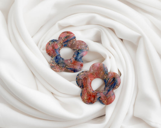 Aros Studs Peonía — Arcilla Polimérica Rosa y Azul Índigo con Pan de Oro, Hecho a Mano